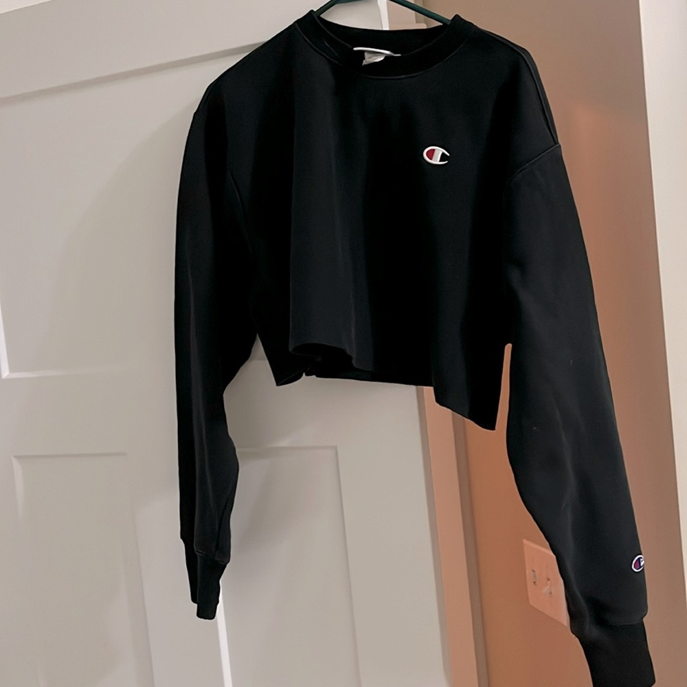 Reverse weave Champion crop size M.